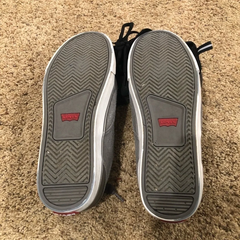 Levi’s / Mens / Fashion Sneakers / Color: Grey - Brown  / Size 9.5